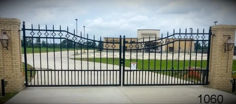 Gate 1060